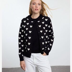 Compañia Fantastica Black Heart Pattern Sweater